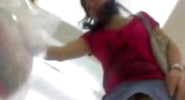 sex động vật anime Cô ấy quan tâm đến tình thudam dục đồng tính nữ.